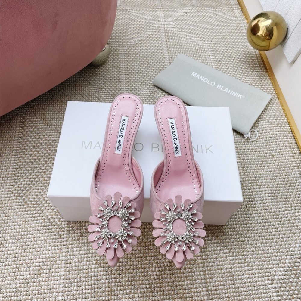 Manolo Blahnik Pink Suede Flower Crystal Buckle Mules heels - Picture 1 of 5